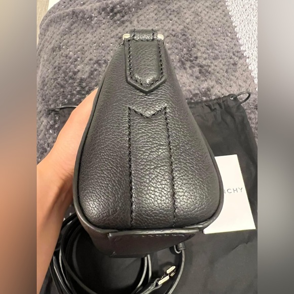 Givenchy Antigona Nano - Picture 11 of 14